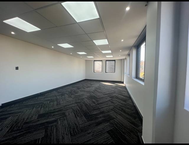 393M² OFFICE TO LET IN ROSEBANK